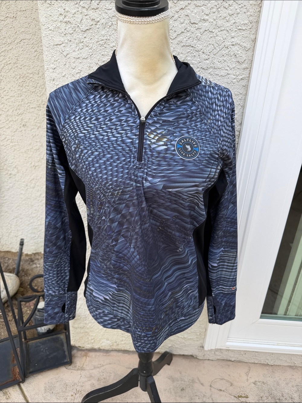 Salt Life SLX UVA Women's Grey Design Performance UPF 1/4 Zip Active Top Size M